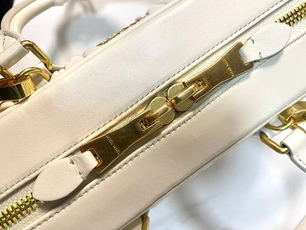 スーパーコピーブランドバッグ細部ディテール